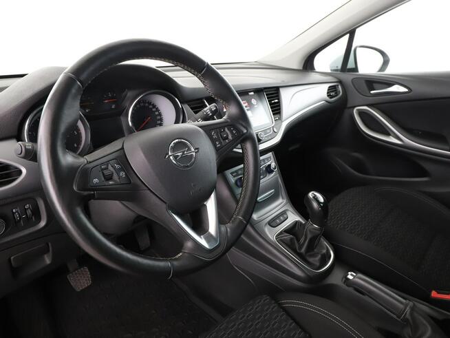 Opel Astra navi grzane fotele+kier. hak tempomat
