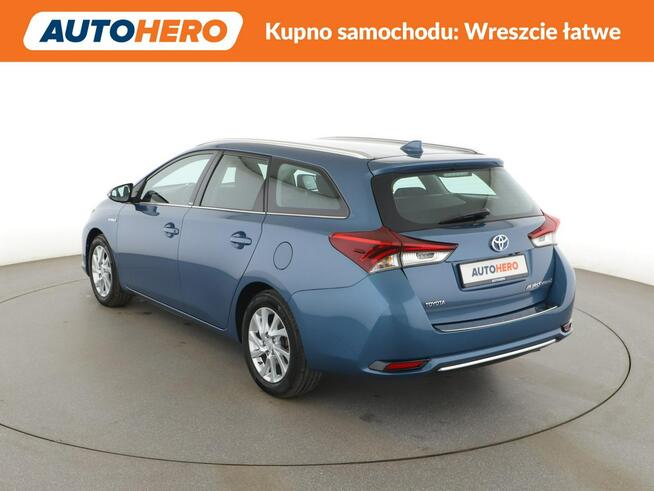 Toyota Auris Edition-S HEV automat kamera grzane fotele tempomat