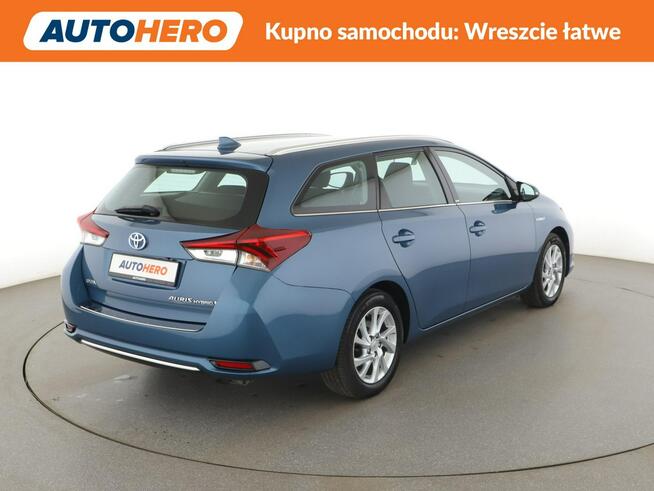 Toyota Auris Edition-S HEV automat kamera grzane fotele tempomat
