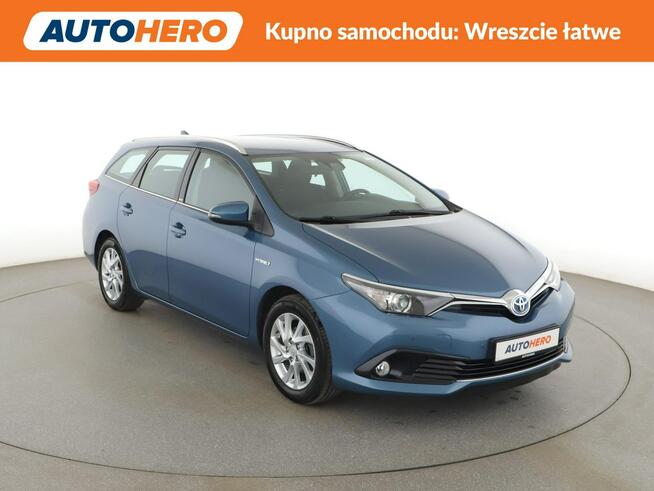 Toyota Auris Edition-S HEV automat kamera grzane fotele tempomat