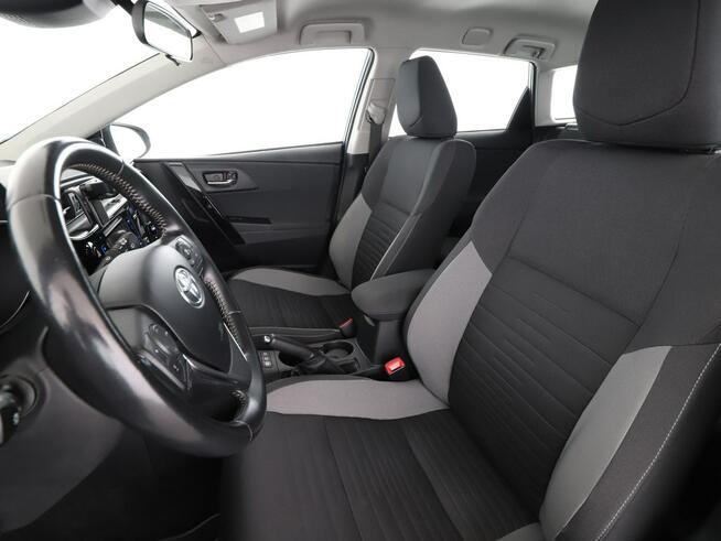 Toyota Auris Edition-S HEV automat kamera grzane fotele tempomat