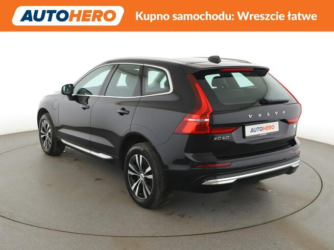 Volvo XC 60 FV23% PHEV 4x4 full LED panorama navi kamery asystenci virtual cocpit
