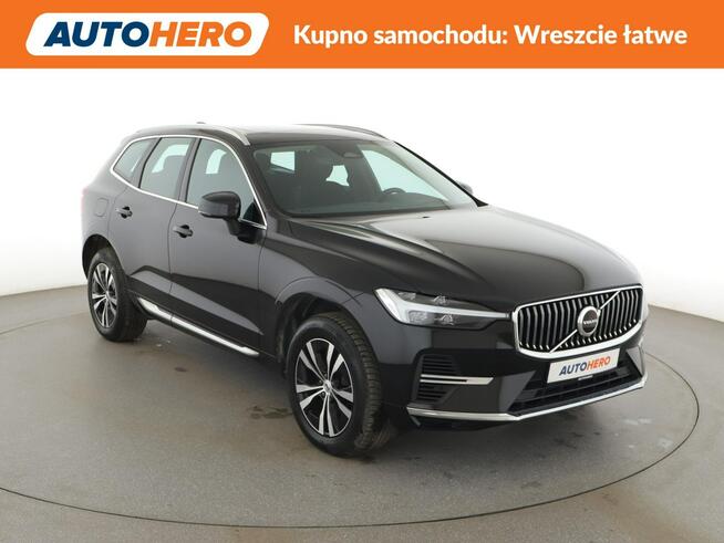 Volvo XC 60 FV23% PHEV 4x4 full LED panorama navi kamery asystenci virtual cocpit
