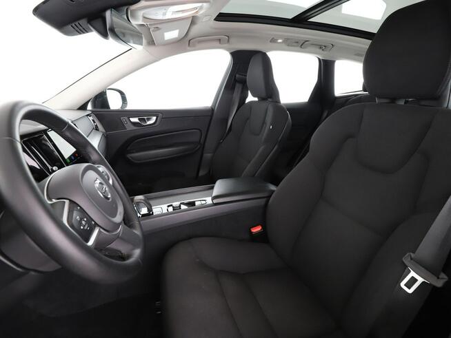 Volvo XC 60 FV23% PHEV 4x4 full LED panorama navi kamery asystenci virtual cocpit