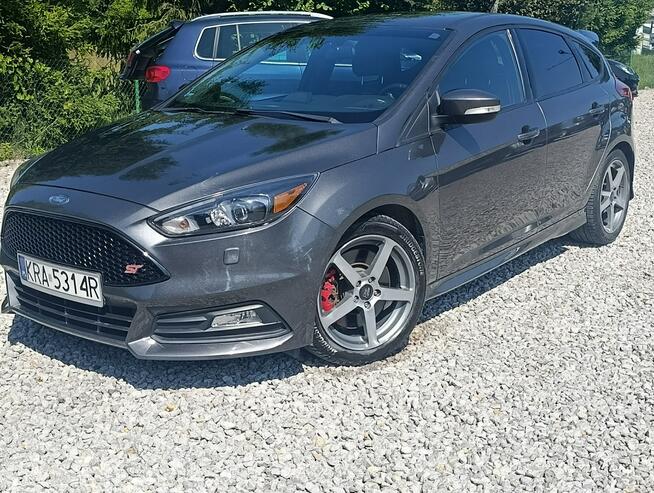 Ford Focus ST 2.0/250 PS Mały przebieg , serwisowany