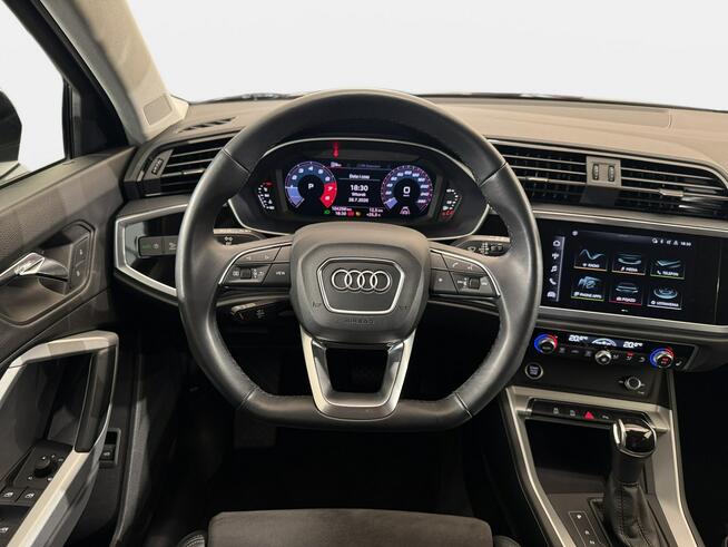 Audi Q3 VAT 23% S-line 35TFSI mHEV 150KM S-tronic 2021 r., salon PL, HAK, V