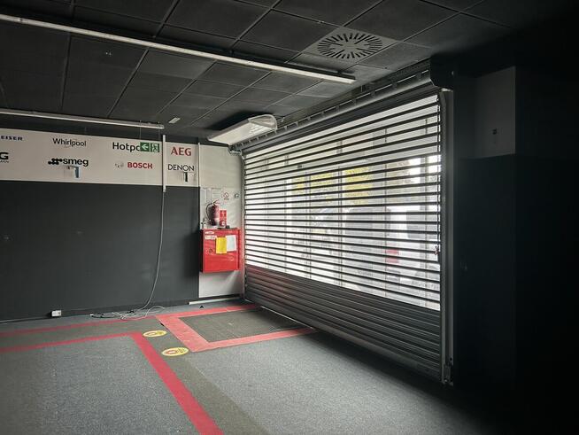 W CENTRUM MYSZKOWA DO wynajęcia 800m2 pawilon handlowy !