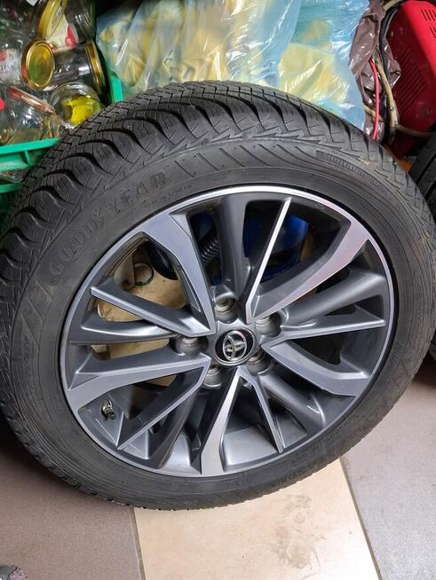 Kola aluminiowe do toyoty avensis 17