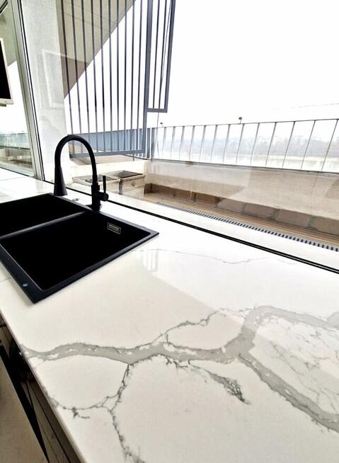 Widok na panoramę Warszawy - wyjątkowy Penthouse