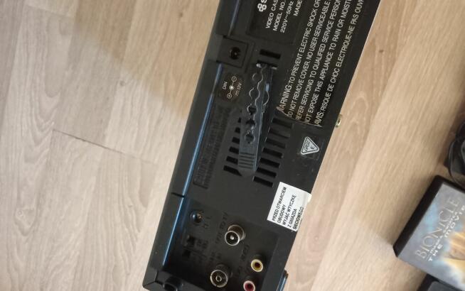 Sprzedam Sprawne Wideo VHS Samsung PK-991R Wraz z Kasetami