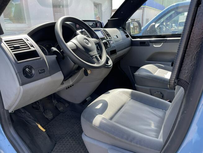 Volkswagen Transporter Trasporter T5 Bankowóz kuloodporny opancerzony 2015