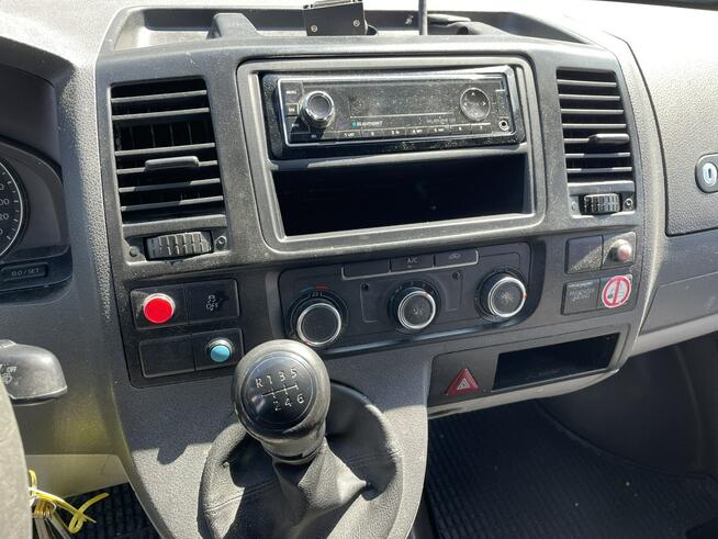 Volkswagen Transporter Trasporter T5 Bankowóz kuloodporny opancerzony 2015
