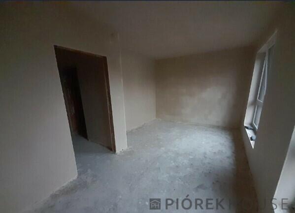 5-pokojowe mieszkanie w Markach