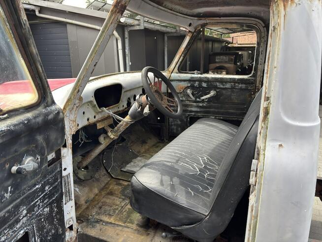 Ford F-100 Stepside Pickup 1955 – Project Truck
