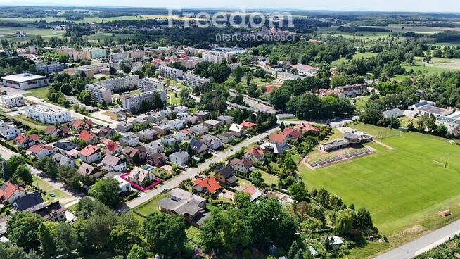 Przestronny dom z garażem i ogrodem - Niemodlin