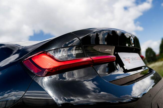 BMW 320i Salon PL, FV23%, M Sport