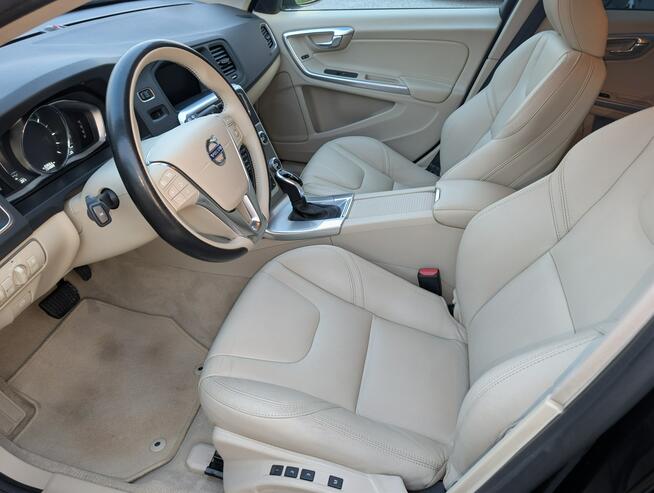 Volvo V60 Cross Country SALON POLSKA Klimatronic Bluetooth Tempomat Skóra Xenon Navi Alu 18"