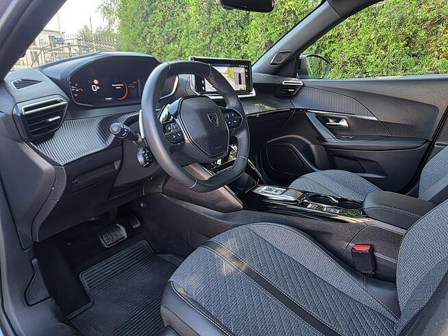 Peugeot 2008 serwis ASO, automat, hak