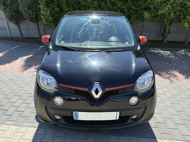 Renault Twingo Red Night