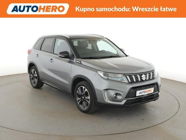 Suzuki Vitara mHEV 4x4 panorama navi kamera grzane fotele hak