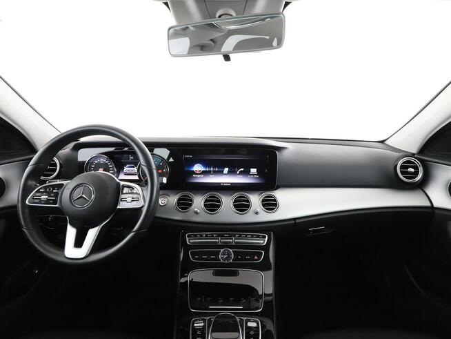 Mercedes E 200 led automat kamera navi grzane fotele pdc