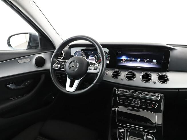 Mercedes E 200 led automat kamera navi grzane fotele pdc
