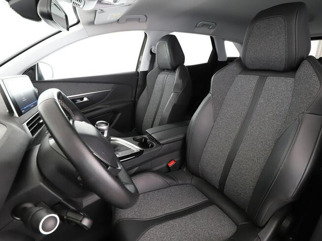 Peugeot 3008 kamera navi pdc virtual led auto klima manual