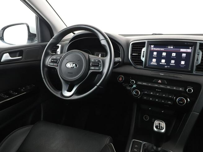 Kia Sportage navi skóra klima auto grzane fotele kamera i czujniki parkowania