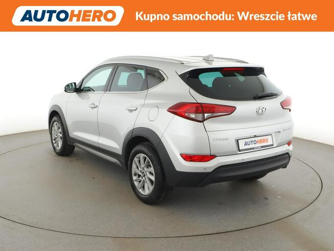 Hyundai Tucson navi grzane fotele kamera tempomat klima-auto.