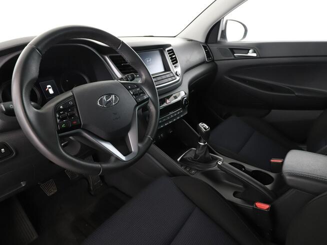 Hyundai Tucson navi grzane fotele kamera tempomat klima-auto.