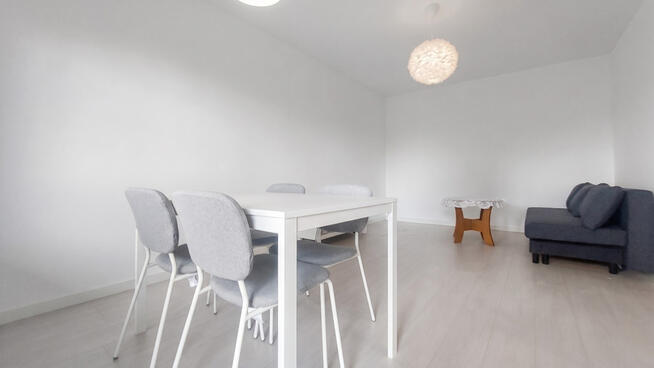 Zobacz > świeżo umeblowane, balkon 48 m²