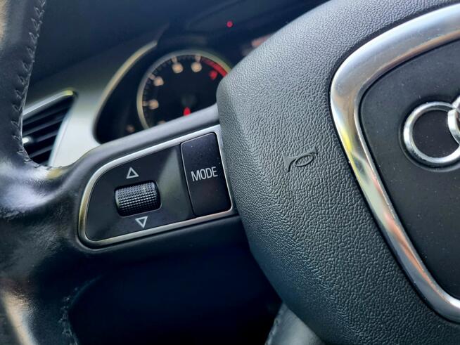 Audi A4 Serwis LED BiXenon Navi Climatronic Multifunkcja Zarejestrowany!
