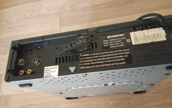 Sprzedam Sprawne Wideo VHS Samsung PK-991R Wraz z Kasetami