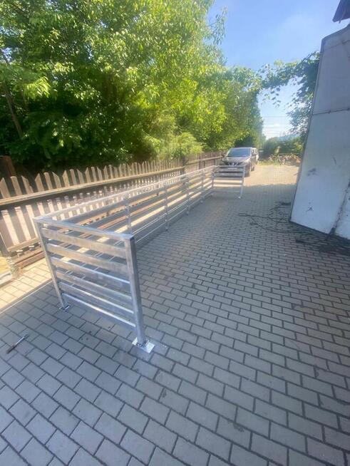 Przyjmę zlecenie na budowę i montaż balustrady