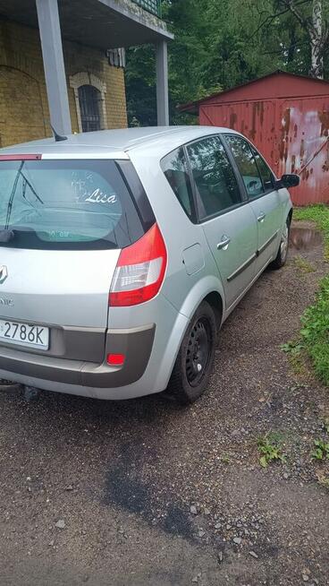 Syndyk sprzeda Renault Megane Scenic, 2006 r, 370 tys. przeb