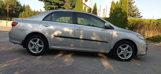 Toyota Corolla 1.6 automatyczna skrzynia biegów, b mały przebieg,alufelgi,climatronic