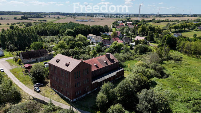 Duża hala 2500m2 wraz z gruntem, źródło wody