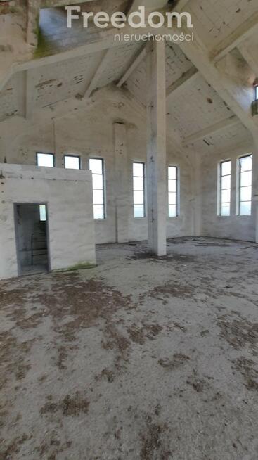 Duża hala 2500m2 wraz z gruntem, źródło wody