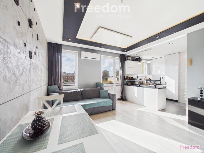 Słoneczne 2 pokoje - balkon - niski czynsz