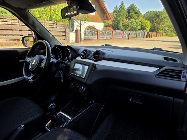 Suzuki Swift MK6 Mild Hybrid 1.2 1.2 Benz. 83KM 2021r LED, Radar, Grzane Fotele