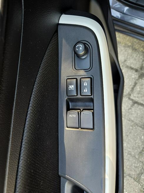 Suzuki Swift MK6 Mild Hybrid 1.2 1.2 Benz. 83KM 2021r LED, Radar, Grzane Fotele