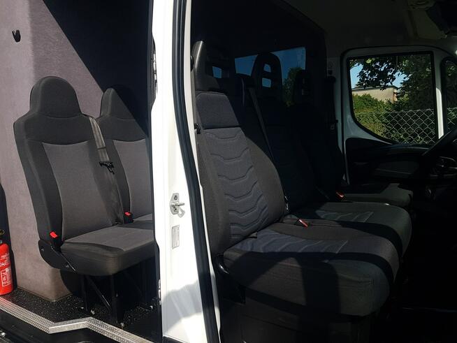 Iveco Daily 50C15 V 7-OSÓB BRYGADÓWKA BLIŹNIAKI MAXI DŁUGI WYSOKI KLIMA BLASZAK VAN HAK