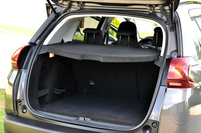 Peugeot 2008 1,2 Benzyna 110Km Ledy Navi Klimatronik Serwis
