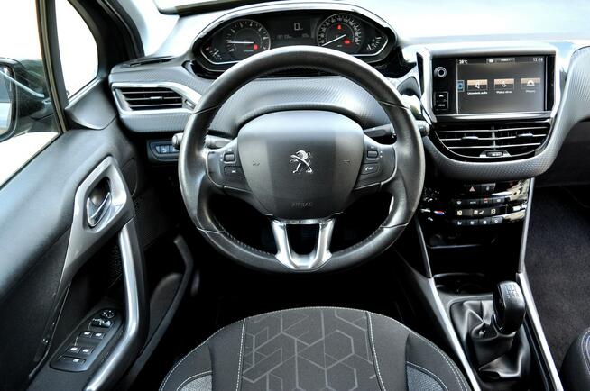 Peugeot 2008 1,2 Benzyna 110Km Ledy Navi Klimatronik Serwis