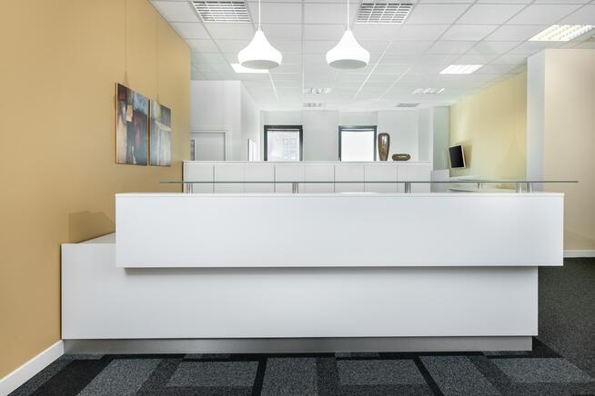 Dostęp do przestrzeni coworkingowej w Regus Zana