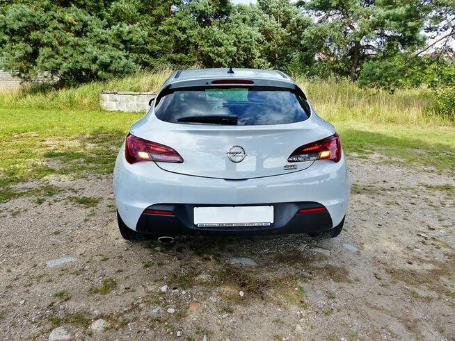 Opel Astra GTC 2.0 CDTI 165*COSMO*Climatron*Navi*Xenon*Skóry*PDC*Alu*Audio INFINITY!!