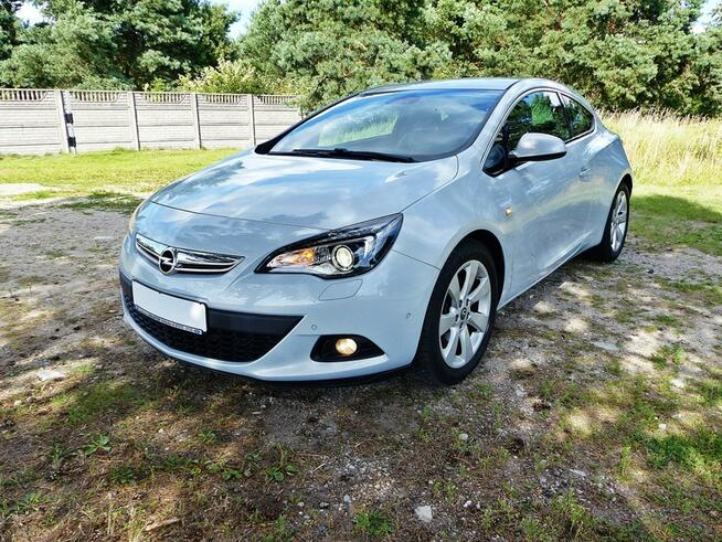 Opel Astra GTC 2.0 CDTI 165*COSMO*Climatron*Navi*Xenon*Skóry*PDC*Alu*Audio INFINITY!!