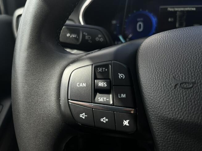 Ford Focus Titanium X 1.0 EcoBoost mHEV 125 KM