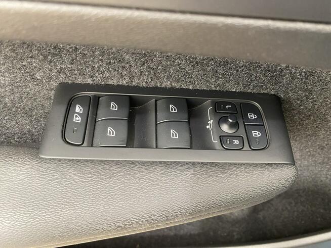 Volvo XC40 B3 Core aut Kombi