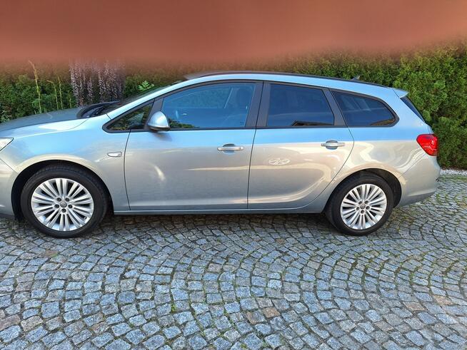 Opel Astra Sport Tourer- 1.4 Turbo Edition